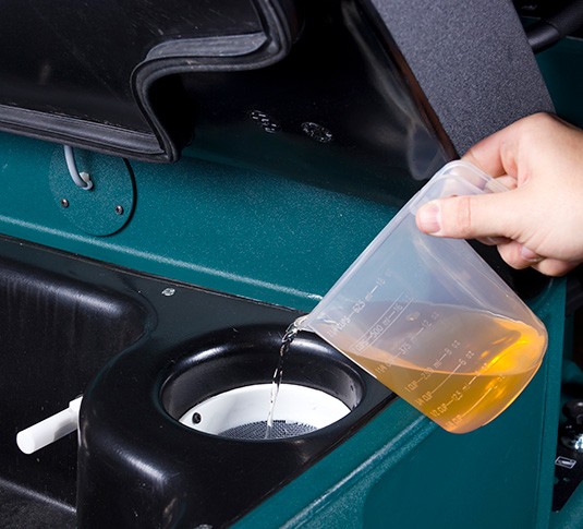 Brava Lavadora de Piso de Operação a Bordo alt 19