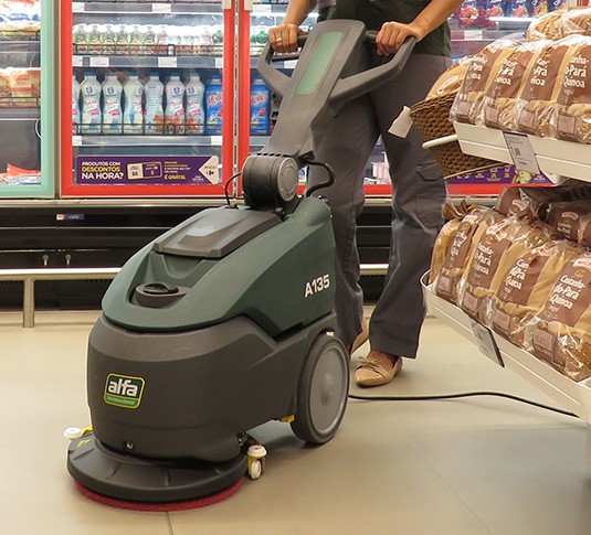 A135 Lavadora de piso de operação a pé alt 11
