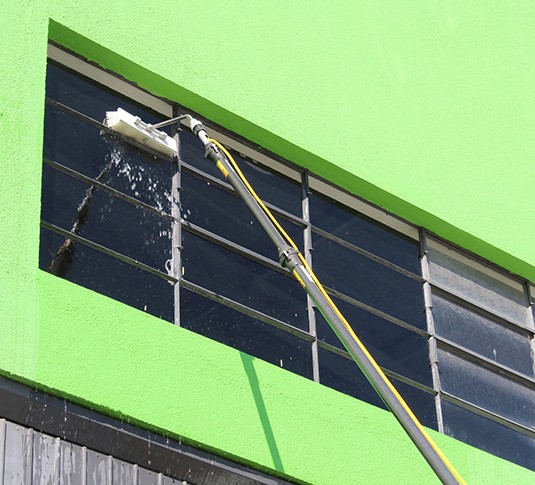 Água Pura Limpeza de vidros alt 7