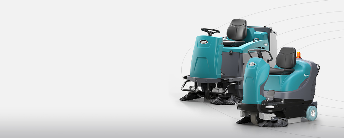 S680 and S880 Ride-On Sweepers