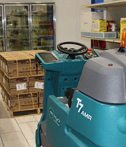 T7AMR Robotic Floor Scrubber avoiding an obstacle