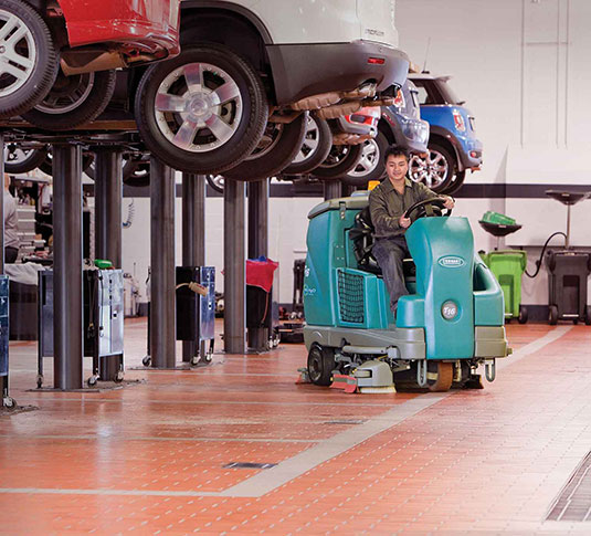 T16 Récureuse autoportée à batterie alt 5