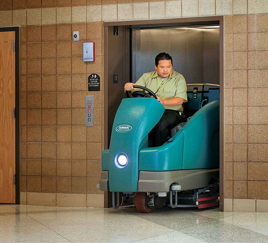 T16 Récureuse autoportée à batterie alt 22