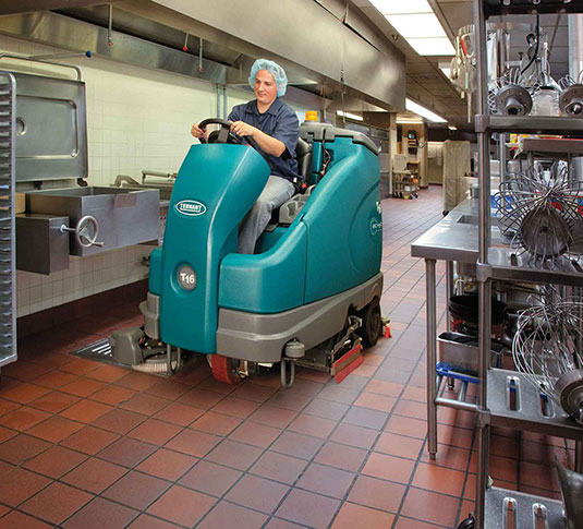 T16 Récureuse autoportée à batterie alt 8