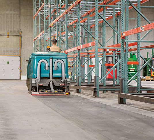 T20 Récureuse autoportée industrielle robuste alt 12