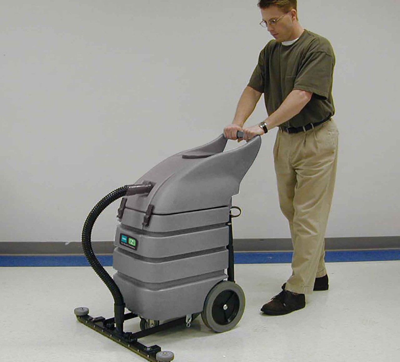 V-WD-15 / V-WD-15S / V-WD-16P / V-WD-16B Wet / Dry Vacuums alt 1