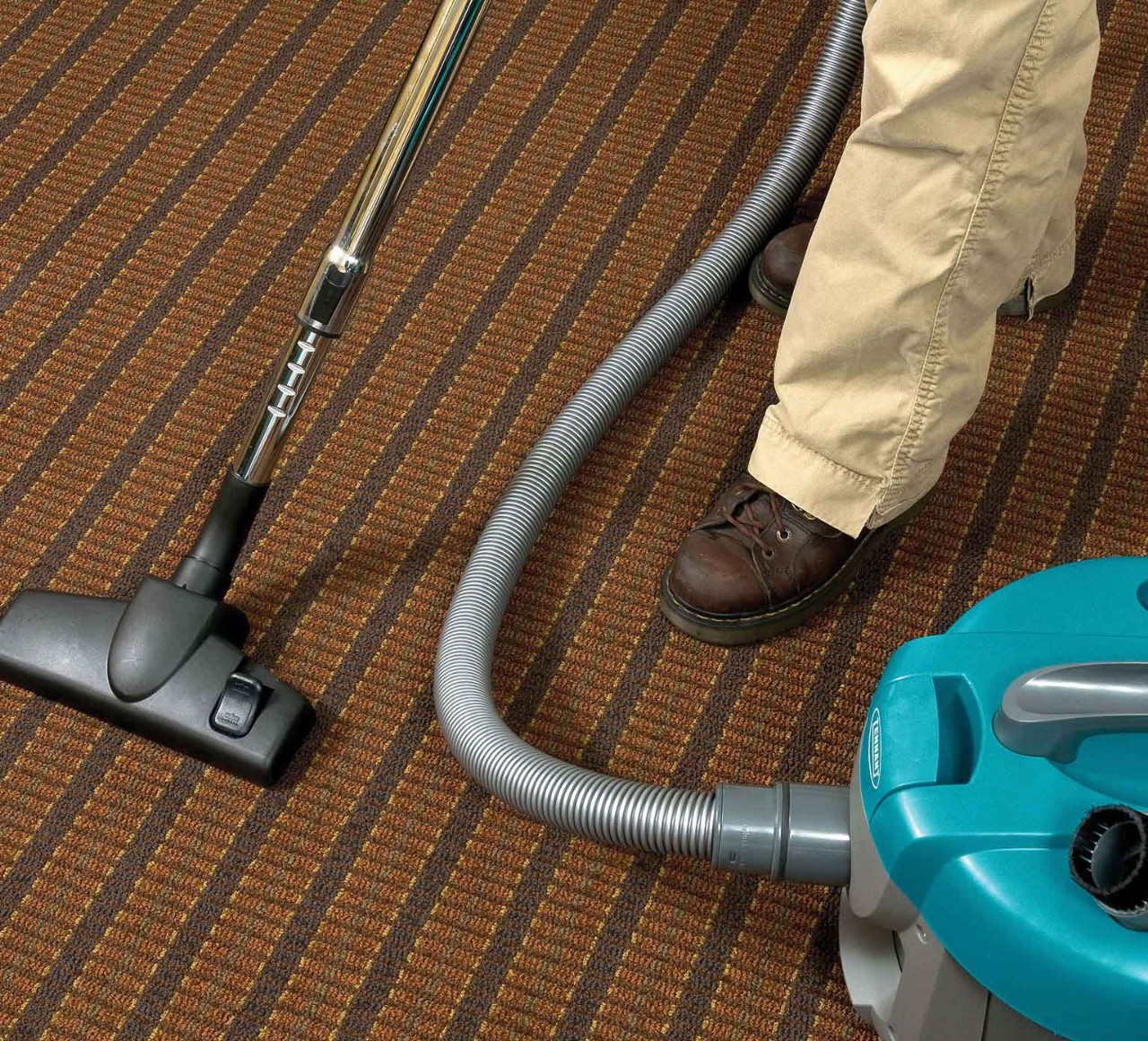 V6 HEPA Dry Canister Vacuum alt 12