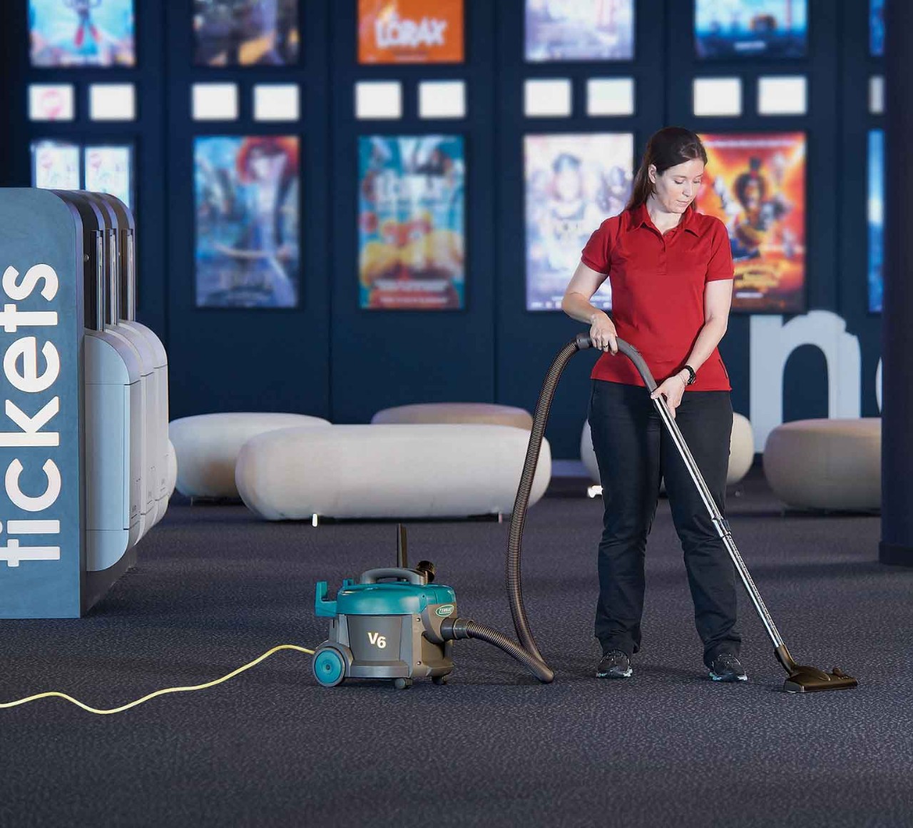 V6 HEPA Dry Canister Vacuum alt 10