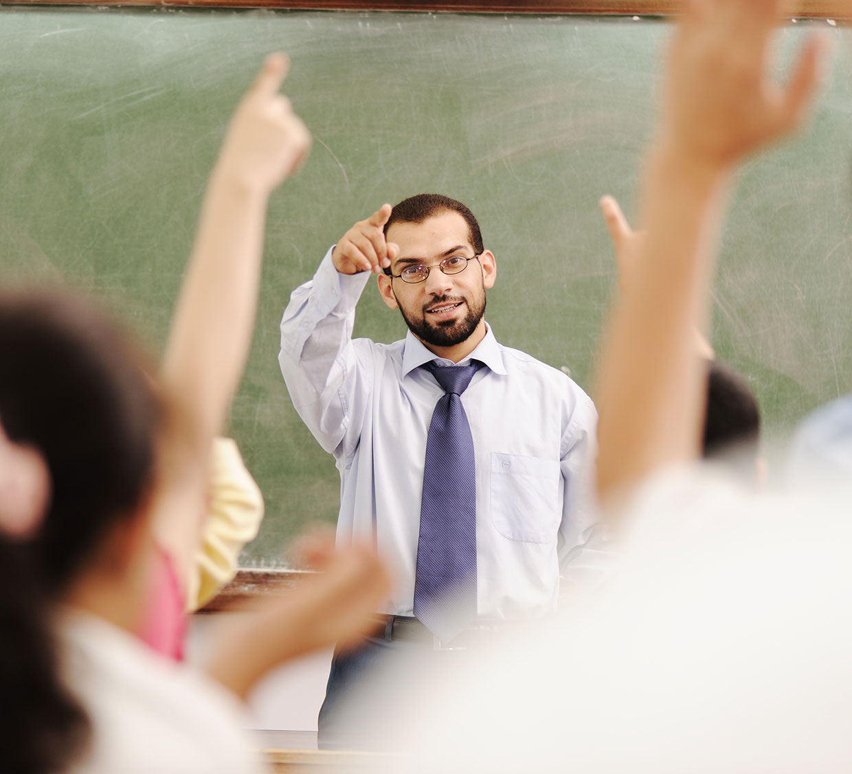 Students in a clean classroom can focus on learning Students in a clean classroom can focus on learning
