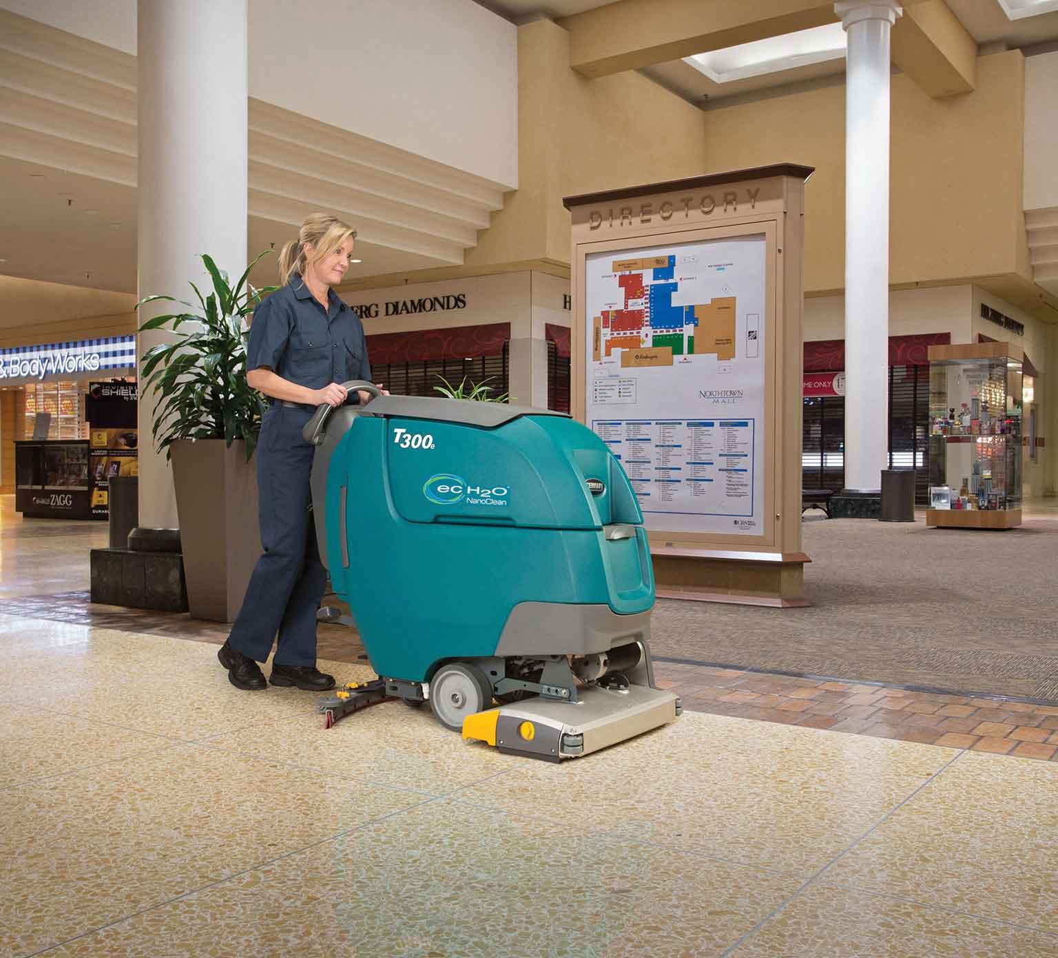 Tennant T300e used to cleaning shopping centre floor Tennant T300e used to cleaning shopping centre floor