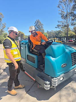 Tennant sweeper M30 in action Tennant sweeper M30 in action