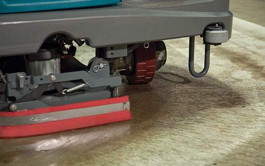 Tenannt diamabrush cleaning concrete floors