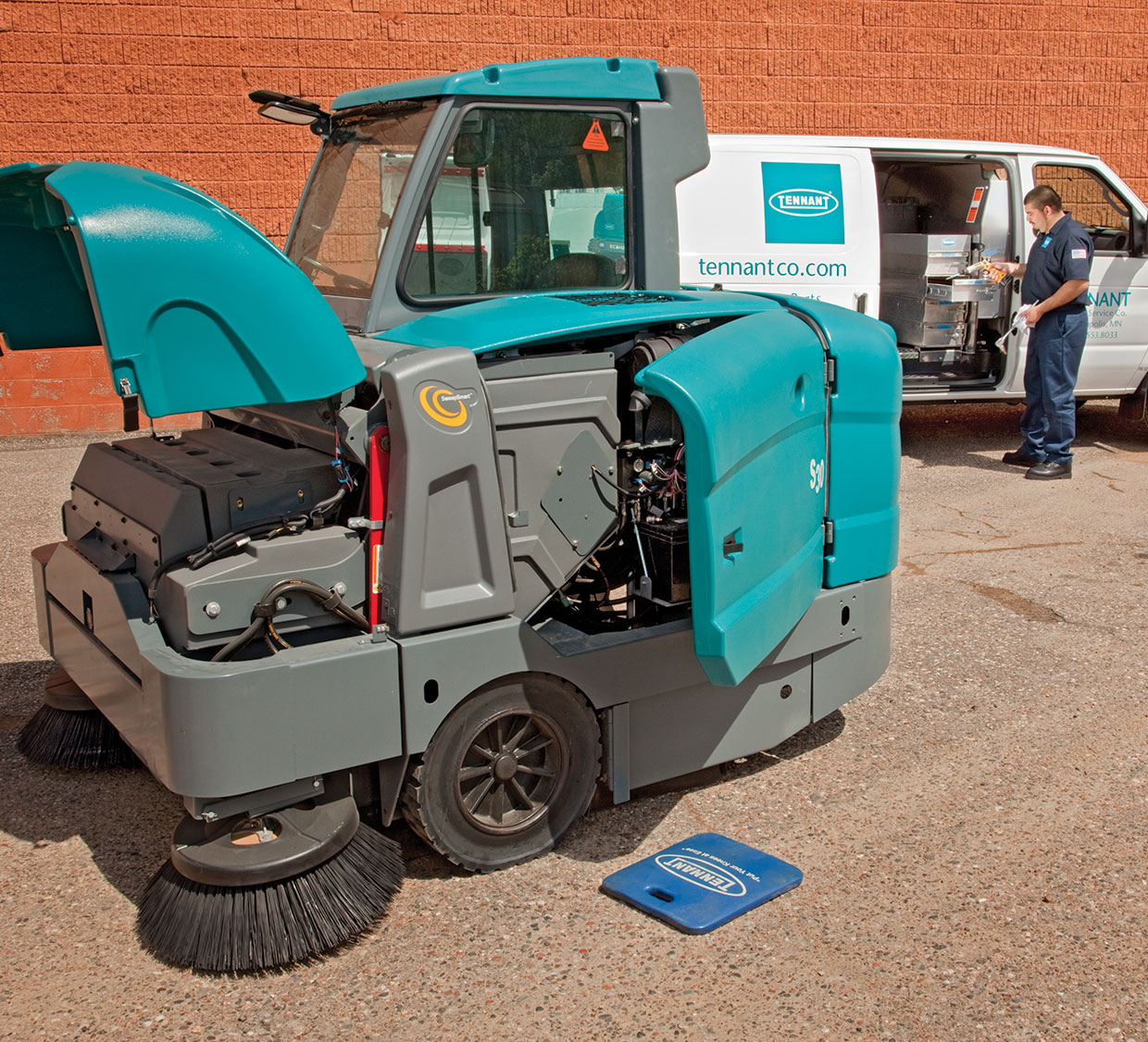 Service Van and Cleaning Machine