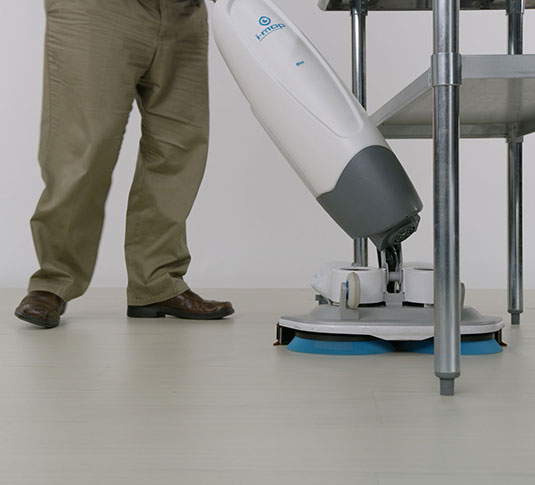 i-mop XL cleaning close to table i-mop XL cleaning close to table